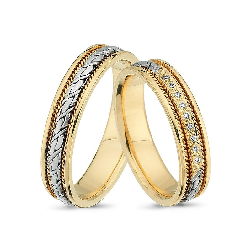 Unikke Nuran vielsesringe i 14 kt guld og hvidguld med flettet bånd og 0,045 ct diamanter.